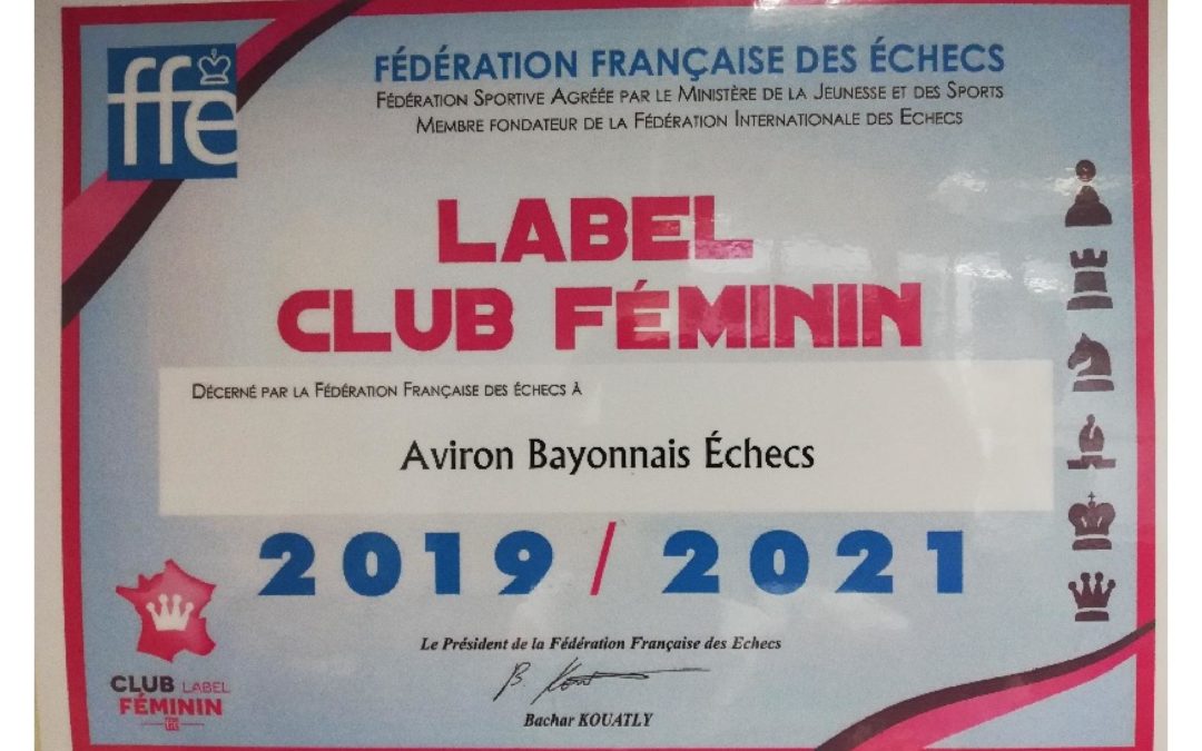 Label féminin